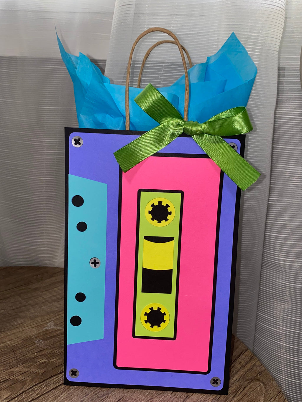 Set of 15 80s cassette birthday party favor bags / Goodies / Treat bags / neon party Decoration