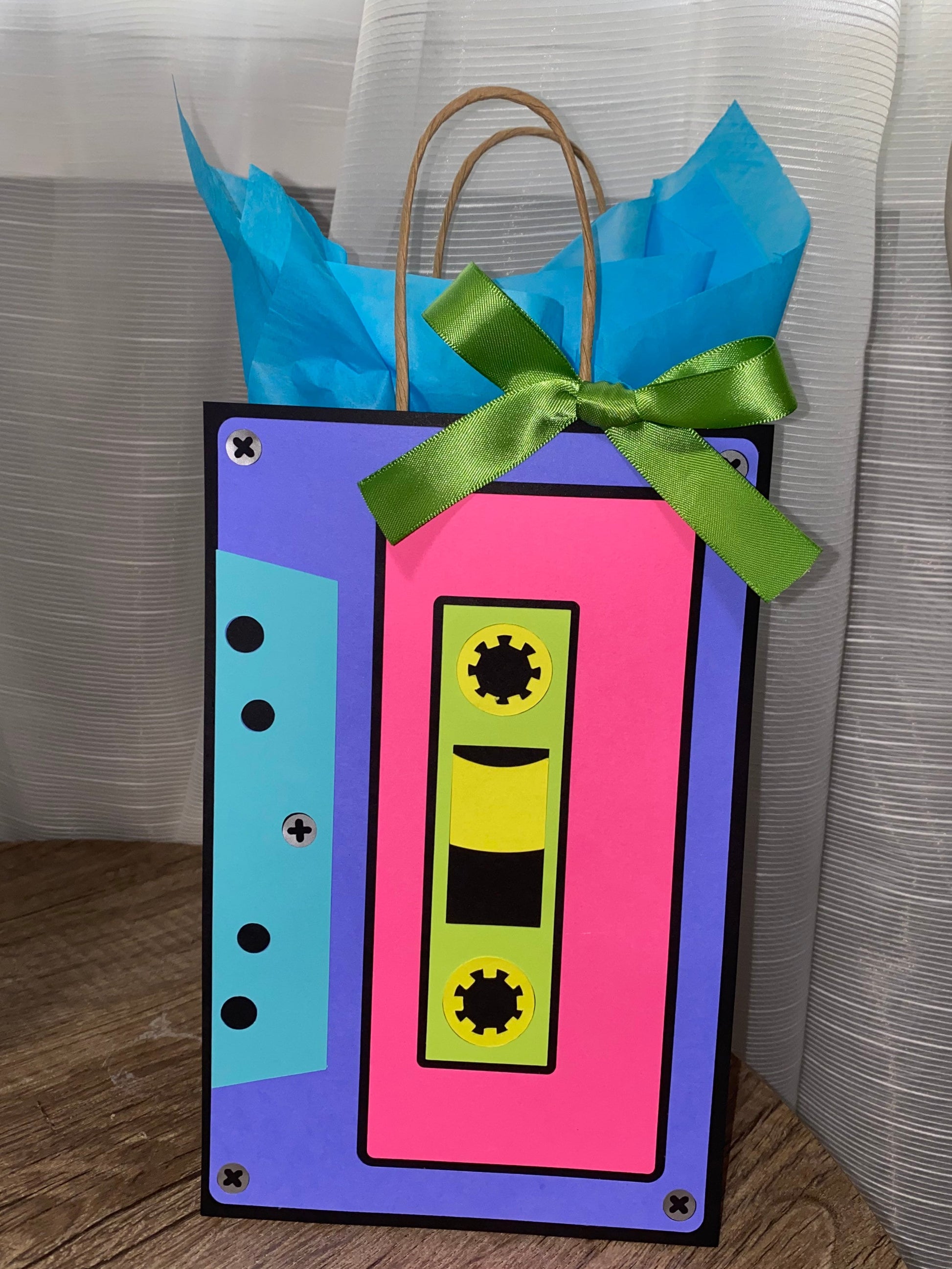 Set of 12 80s cassette birthday party favor bags / Goodies / Treat bags / neon party Decoration